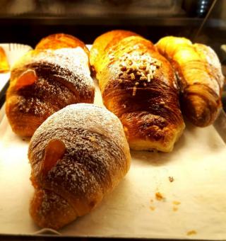 cornetti caldi