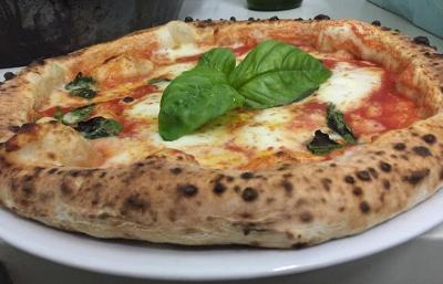 I Gemelli della Pizza La Margherita Bellizzi Irpino I Gemelli della Pizza La Margherita Bellizzi Irpino
