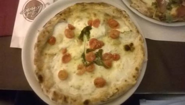 Pizza bufalina maddaloni Pizza bufalina maddaloni
