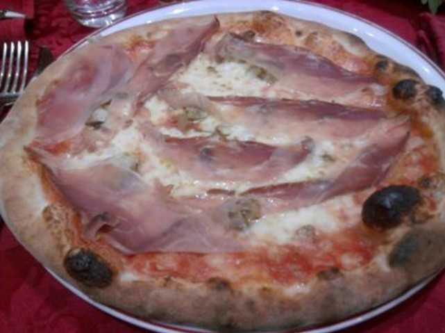 Pizza Tirolese Montesarchio Pizza Montesarchio Tirolese