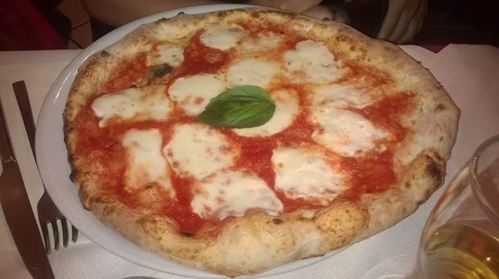 Pizza bufalina Pizza bufalina