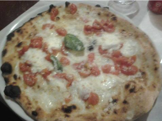 Il tricorno pizza doc benevento Il tricorno pizza doc benevento