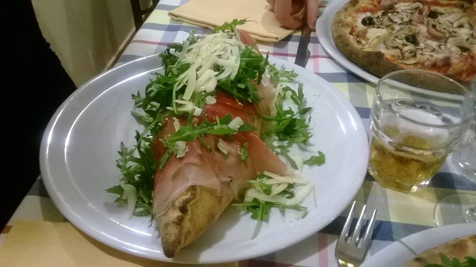 Pizza Sfilatino Il Pino San Lorenzello Pizza Sfilatino Il Pino San Lorenzello