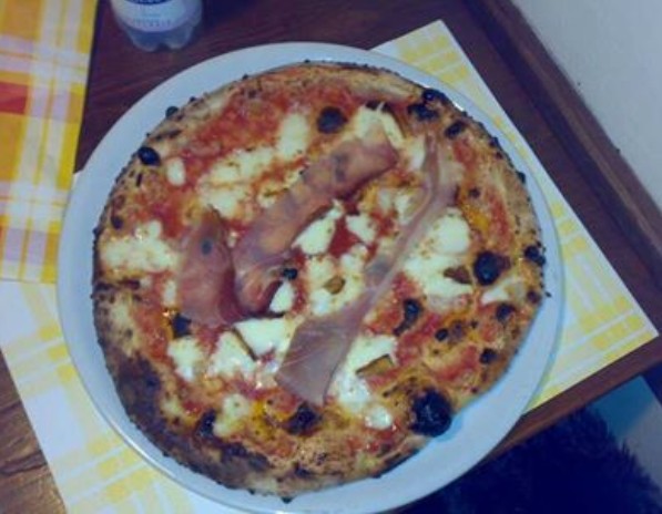 Pizza Faretra Sherwood Telese Terme Pizza Faretra Sherwood